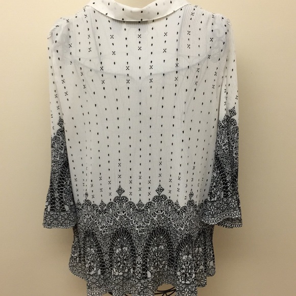 Black White Pleated Stretchy Button Up Blouse OX - Picture 2 of 6